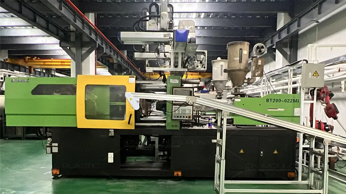 Processo per stampaggio a doppio colpo